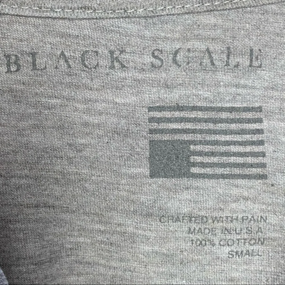 BLACK SCALE Grey BabyTee Shirt